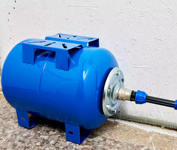 Expert Plumber for Well Pressure Tank Replacement in Orlando, FL: Schedule Affordable Tank Replacement Services with Us